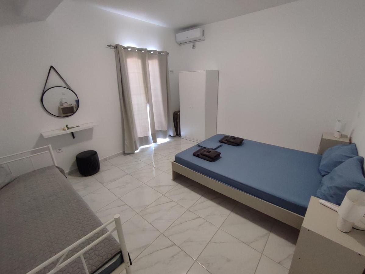 Mia Casa Lägenhet Náousa Exteriör bild